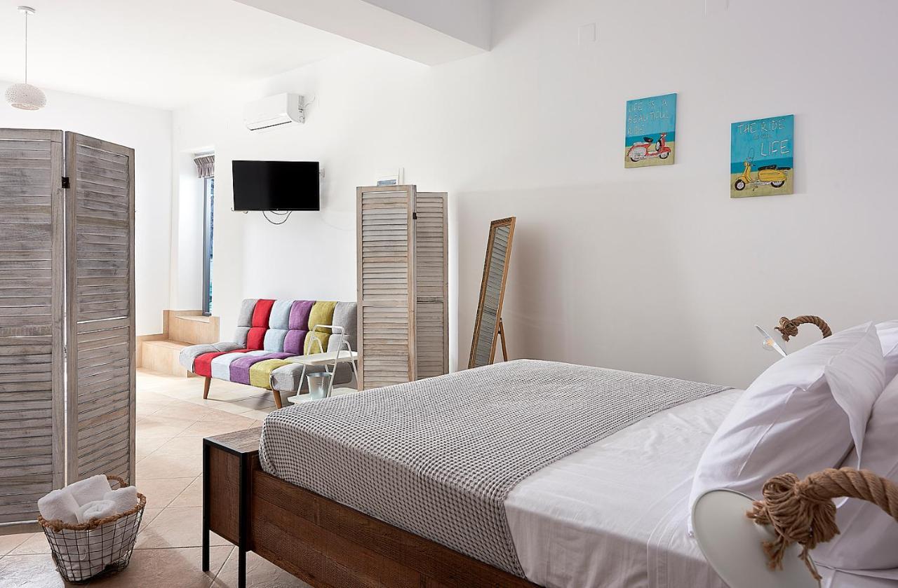 Miramare Luxury Apartments Firopotamos Екстериор снимка